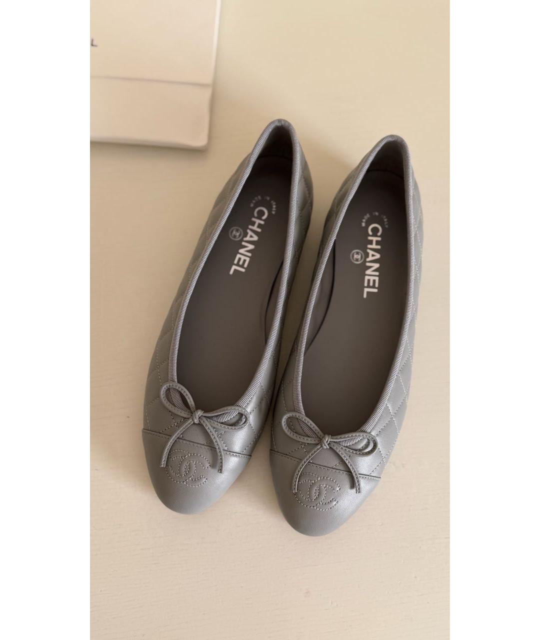 CHANEL Серые кожаные балетки, фото 4