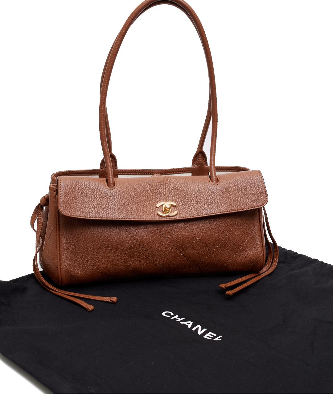 CHANEL Коричневая кожаная сумка с короткими ручками, фото 4