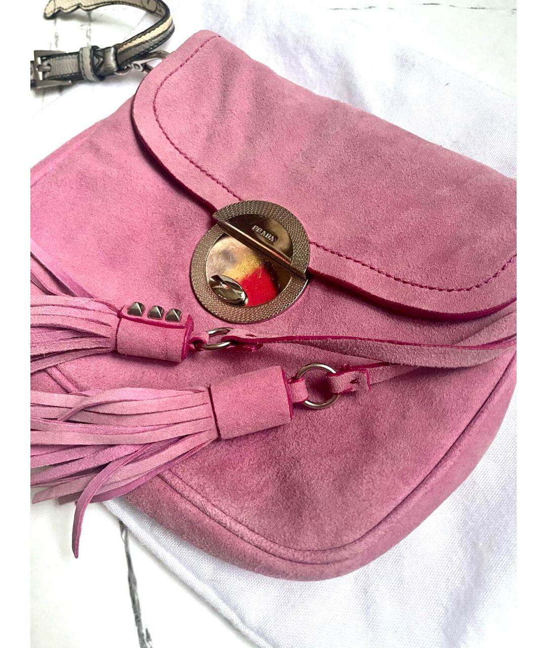 PRADA Розовая замшевая сумка с короткими ручками, фото 2