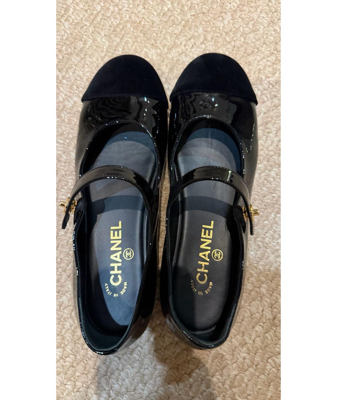 CHANEL Черные балетки из лакированной кожи, фото 3