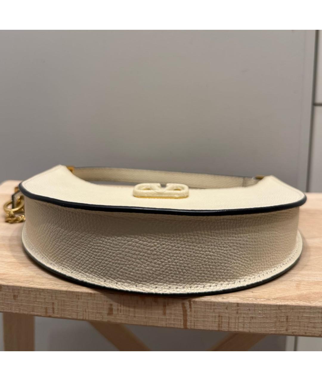 VALENTINO Бежевая кожаная сумка через плечо, фото 5