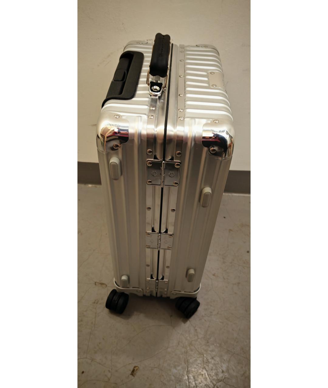 Rimowa Серебрянный чемодан, фото 3