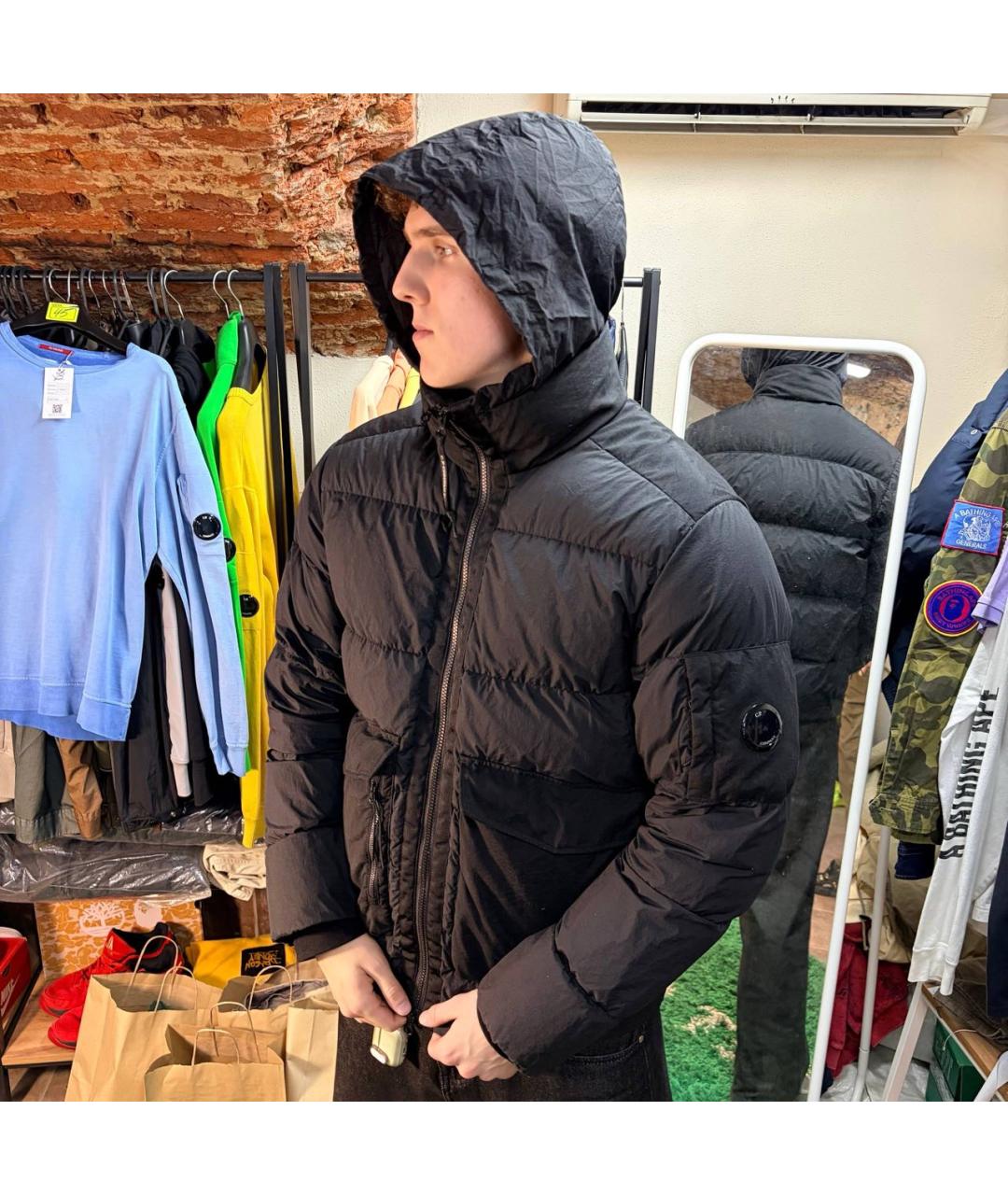 CP COMPANY Черная полиэстеровая куртка, фото 2