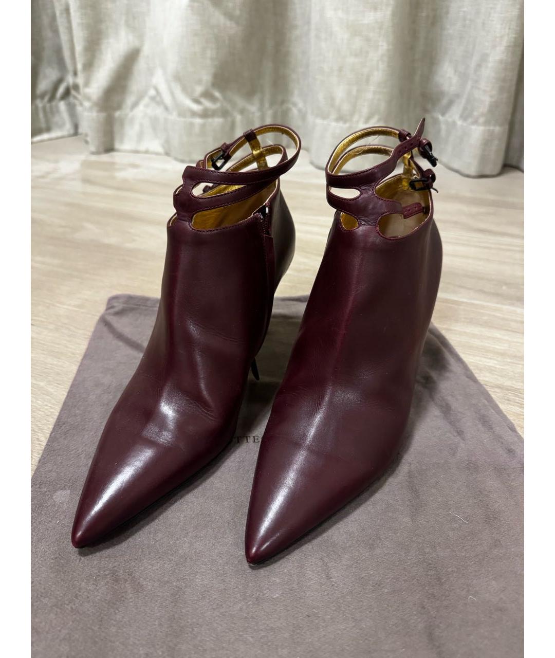 BOTTEGA VENETA Бордовые кожаные ботильоны, фото 2