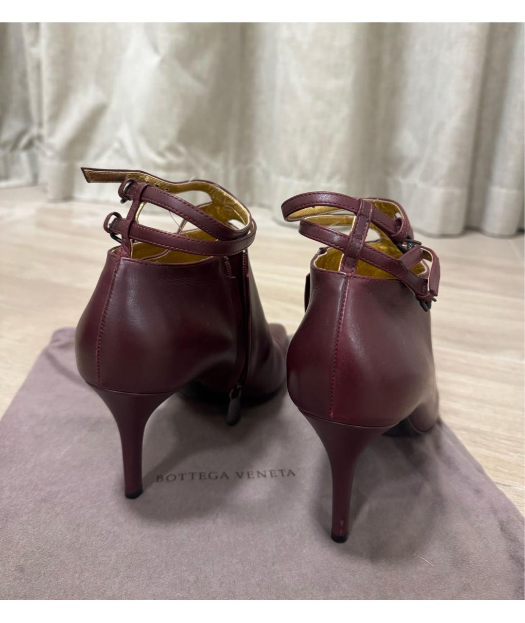 BOTTEGA VENETA Бордовые кожаные ботильоны, фото 4