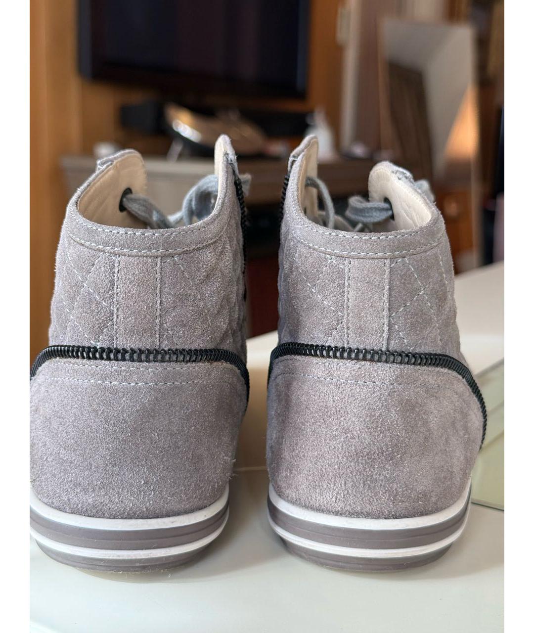 CHANEL Серые замшевые кеды, фото 2