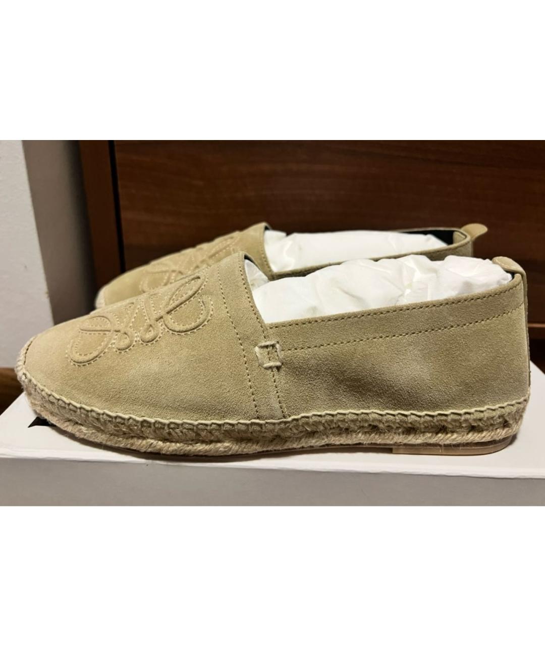 LOEWE Бежевые замшевые лоферы, фото 7
