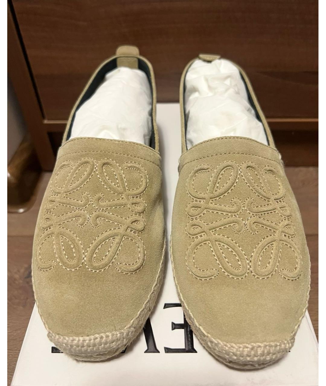 LOEWE Бежевые замшевые лоферы, фото 2