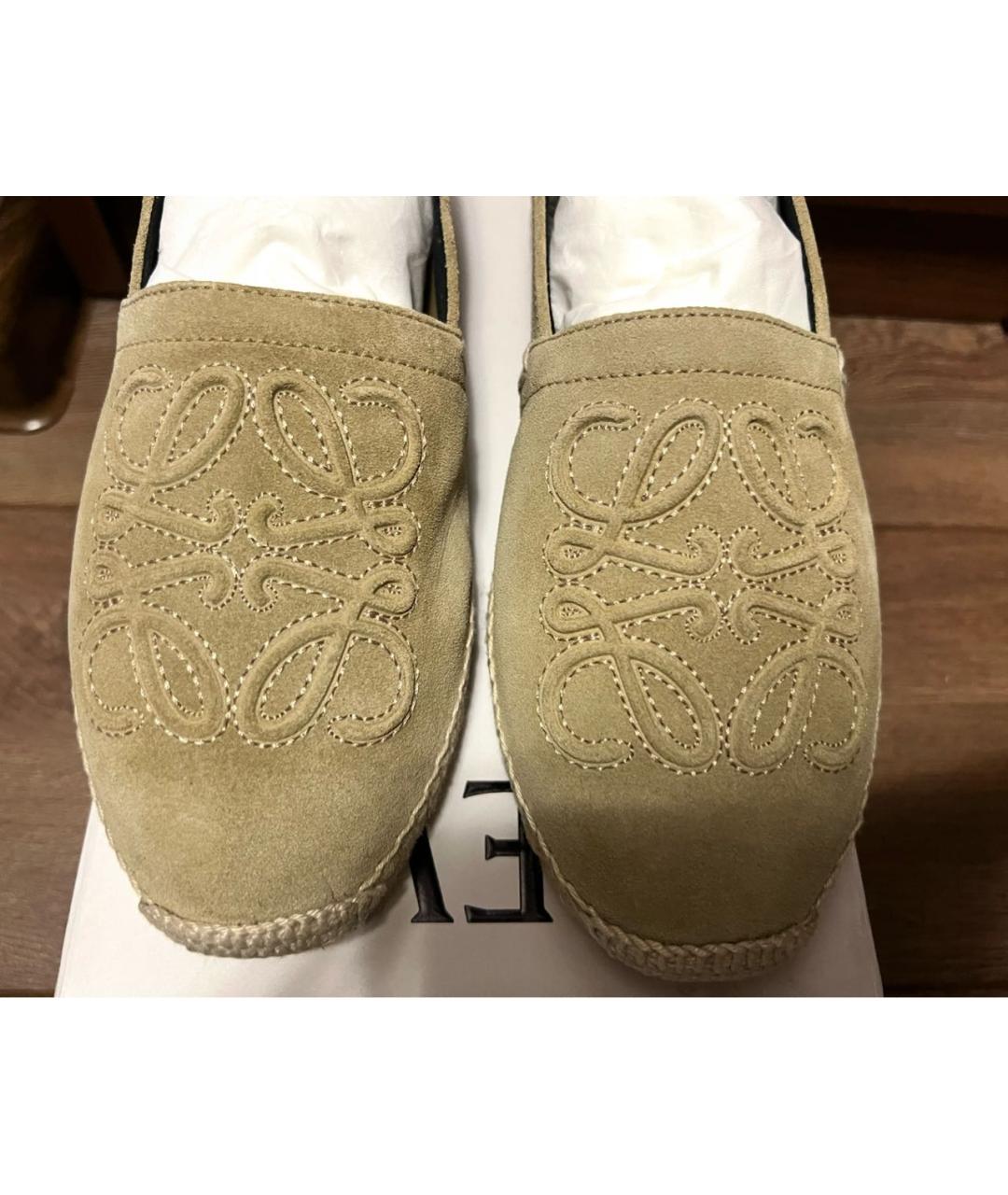 LOEWE Бежевые замшевые лоферы, фото 3