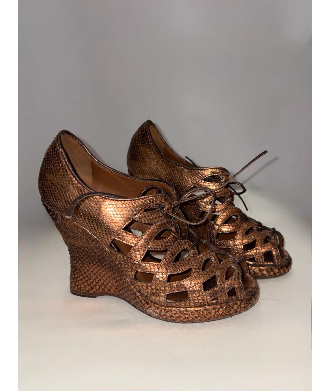 BOTTEGA VENETA Туфли из экзотической кожи, фото 2