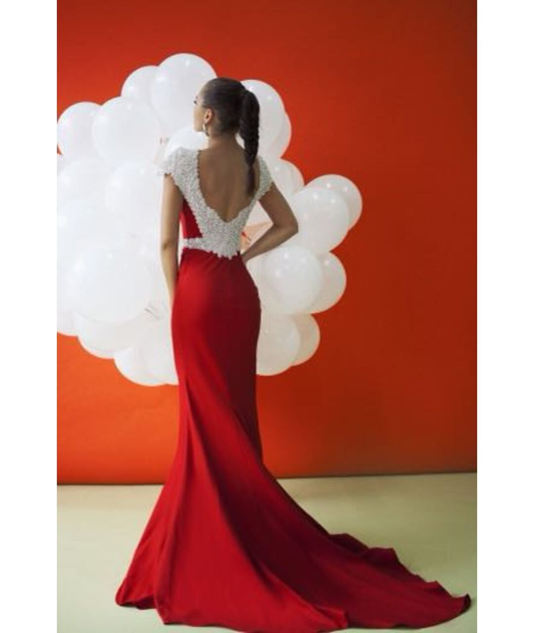 TARIK EDIZ Красное шелковое повседневное платье, фото 2