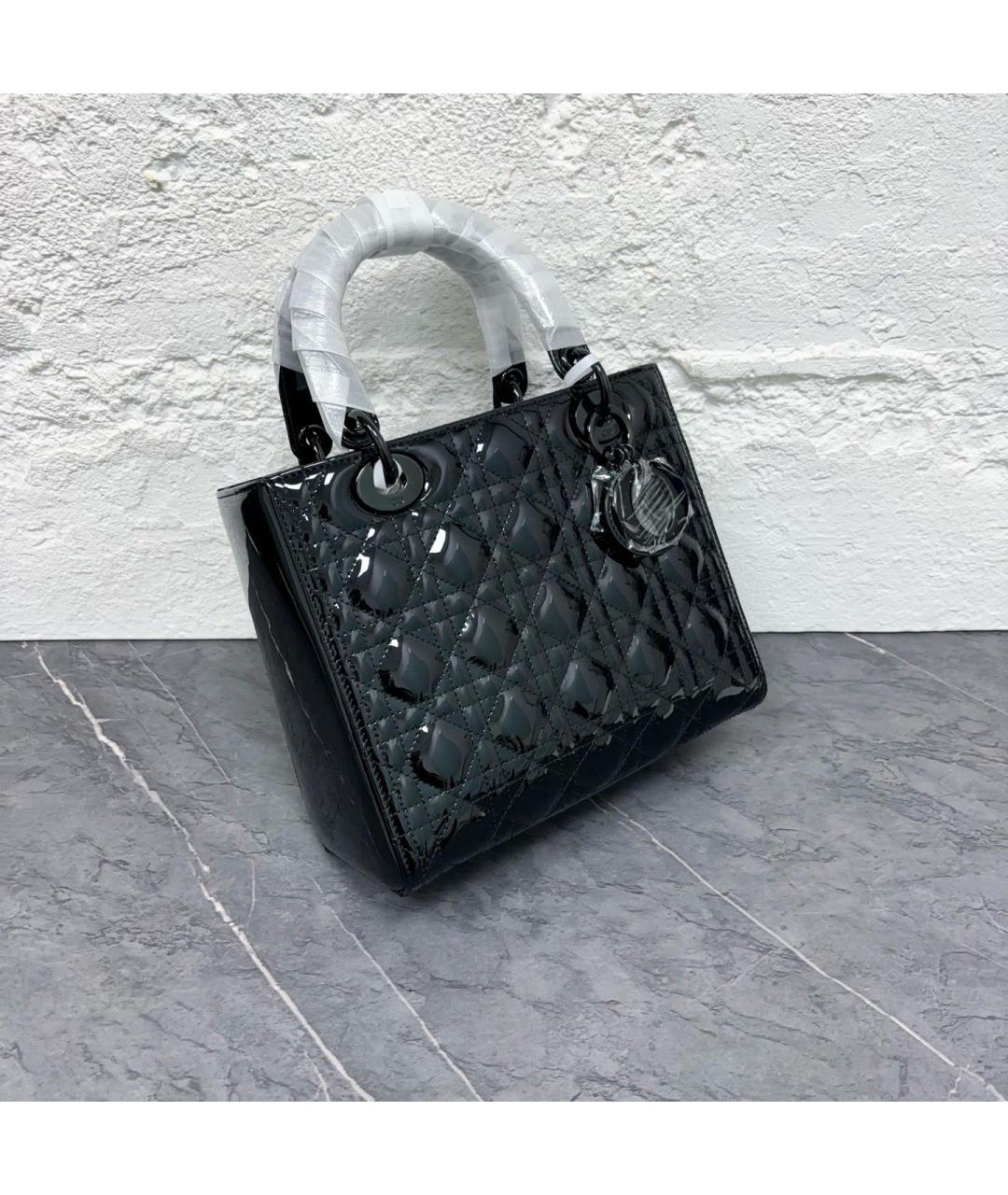 CHRISTIAN DIOR Черная сумка тоут из лакированной кожи, фото 2