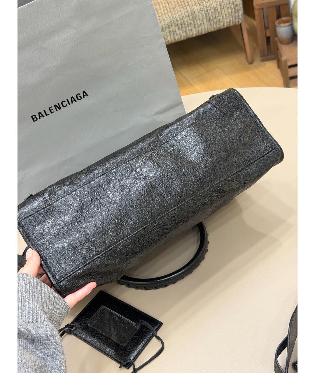 BALENCIAGA Черная кожаная сумка с короткими ручками, фото 5