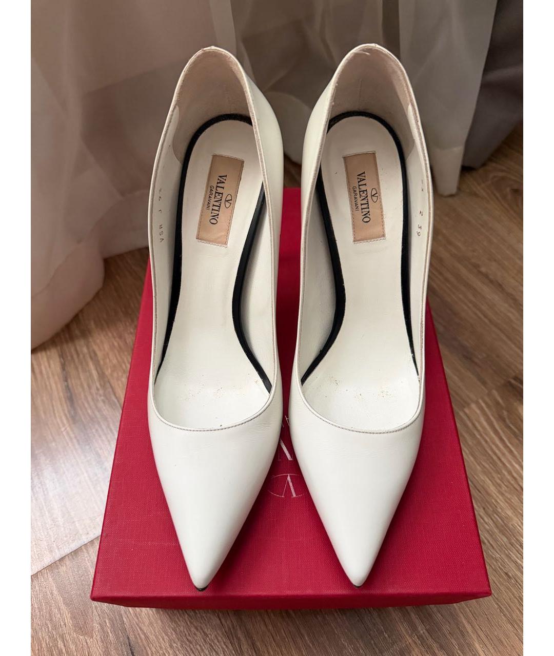 VALENTINO Белые кожаные туфли, фото 3