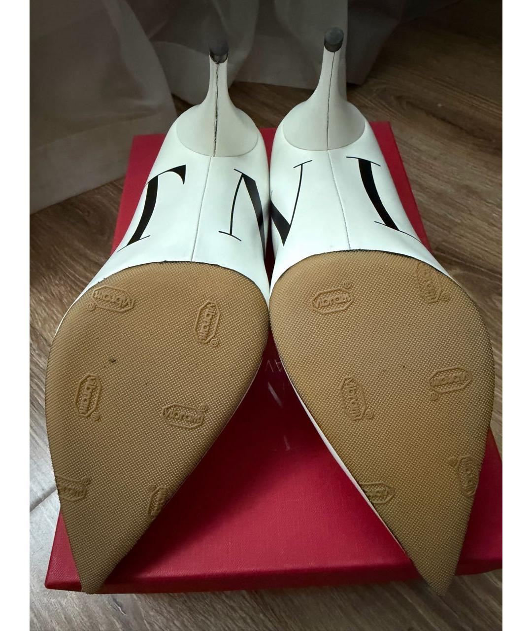 VALENTINO Белые кожаные туфли, фото 7