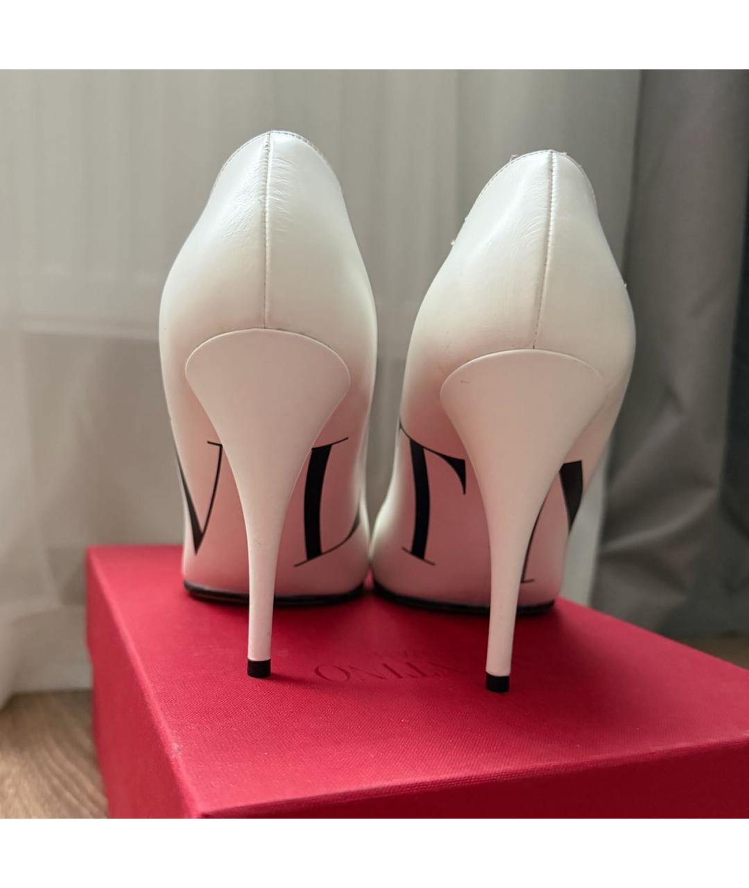 VALENTINO Белые кожаные туфли, фото 4