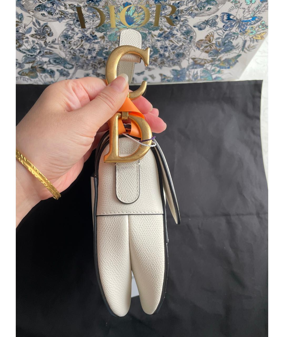 CHRISTIAN DIOR Белая кожаная сумка с короткими ручками, фото 5