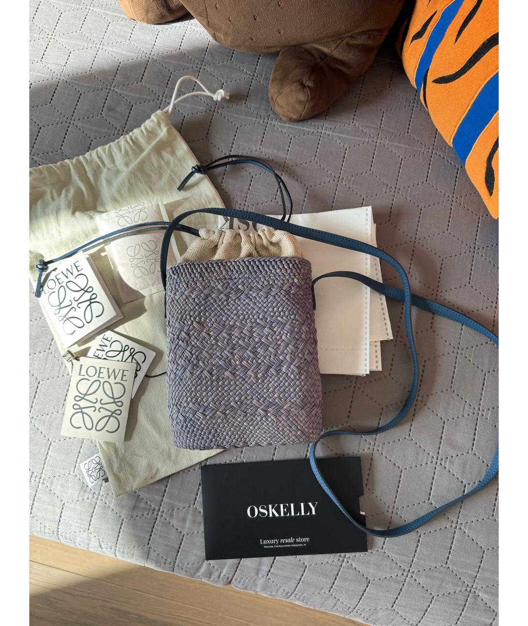 LOEWE Голубая пелетеная сумка через плечо, фото 3