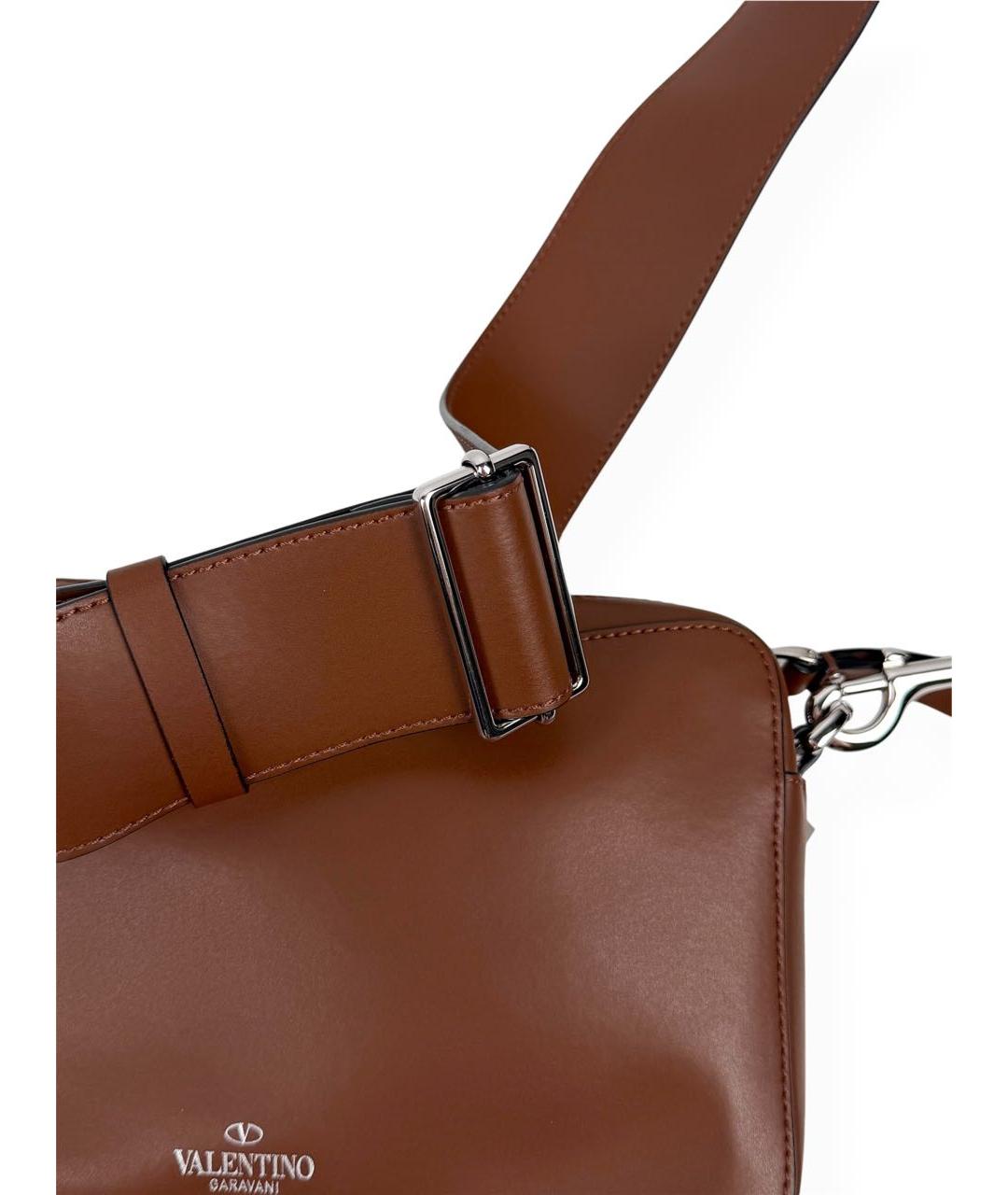 VALENTINO Коричневая кожаная сумка на плечо, фото 5