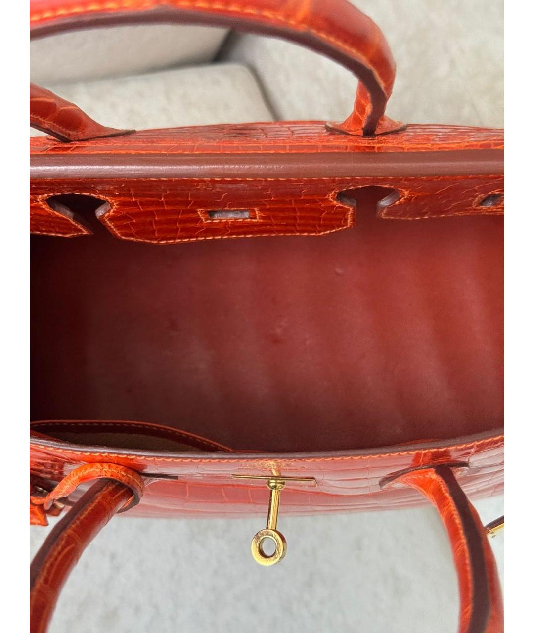 HERMES Оранжевая сумка с короткими ручками из лакированной кожи, фото 4