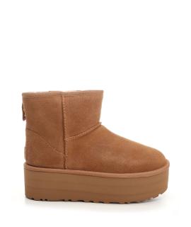 UGG AUSTRALIA Ботинки