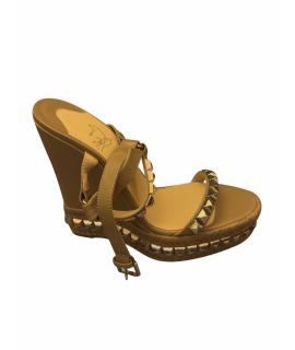 CHRISTIAN LOUBOUTIN Босоножки