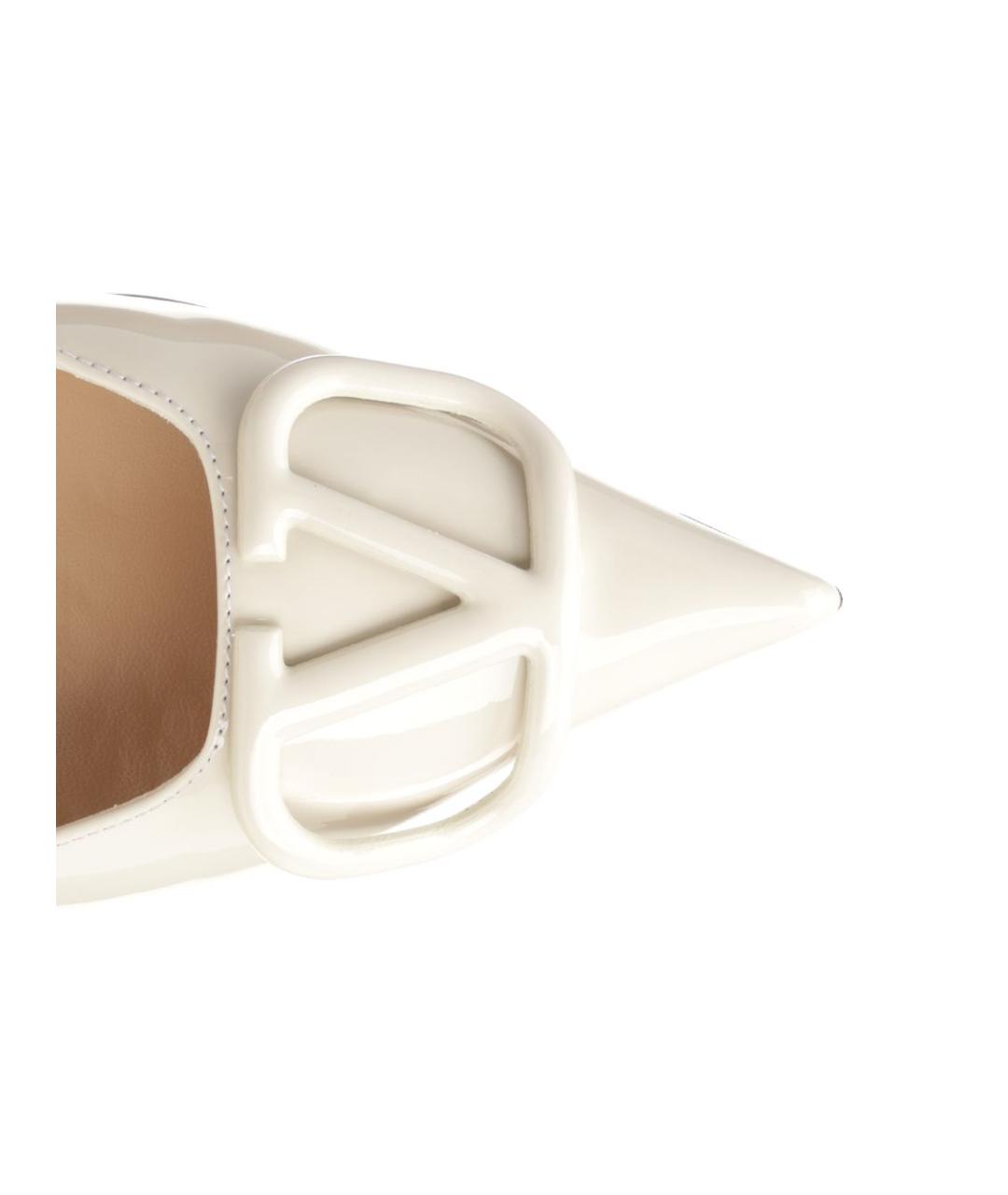 VALENTINO Белые туфли из лакированной кожи, фото 4