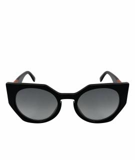 FENDI Солнцезащитные очки