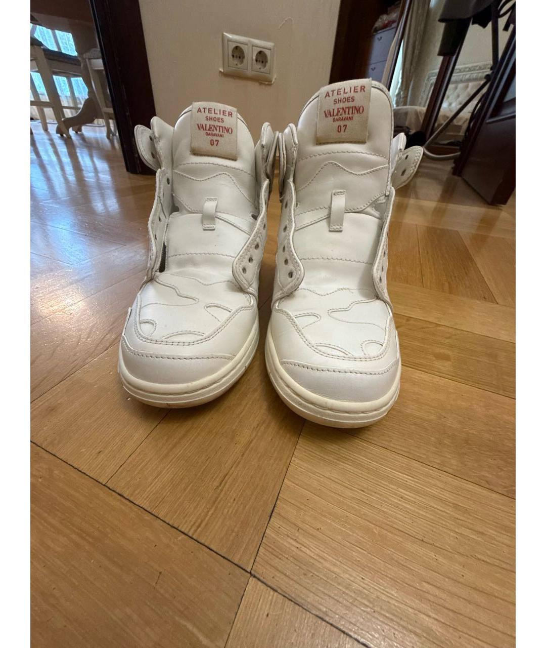 VALENTINO Белые кожаные кеды, фото 3