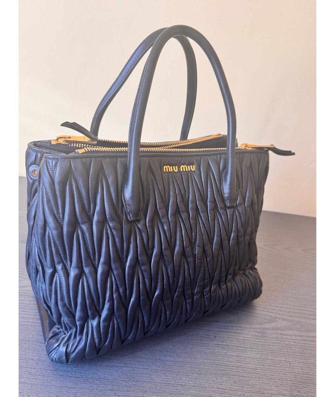 MIU MIU Черная кожаная сумка с короткими ручками, фото 2