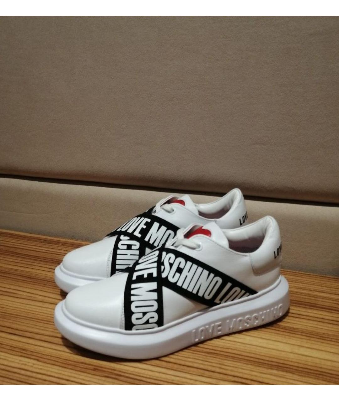 LOVE MOSCHINO Белые кроссовки, фото 2