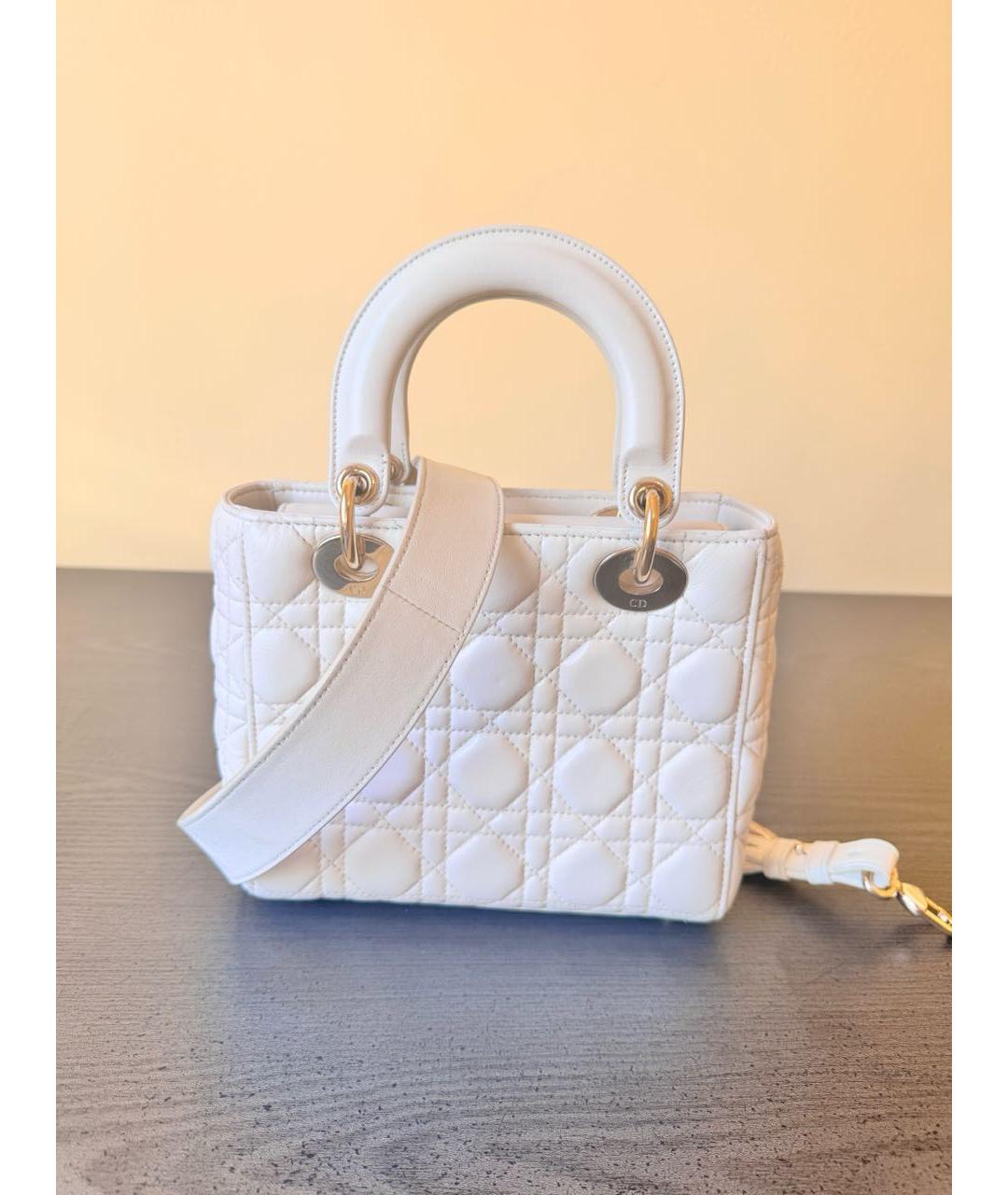 CHRISTIAN DIOR Белая кожаная сумка с короткими ручками, фото 3