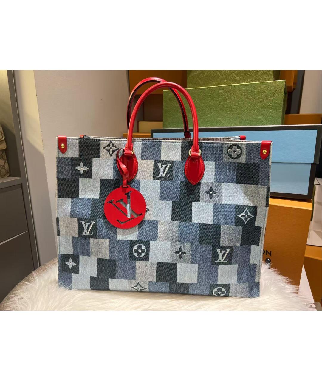 LOUIS VUITTON Голубая сумка с короткими ручками, фото 2