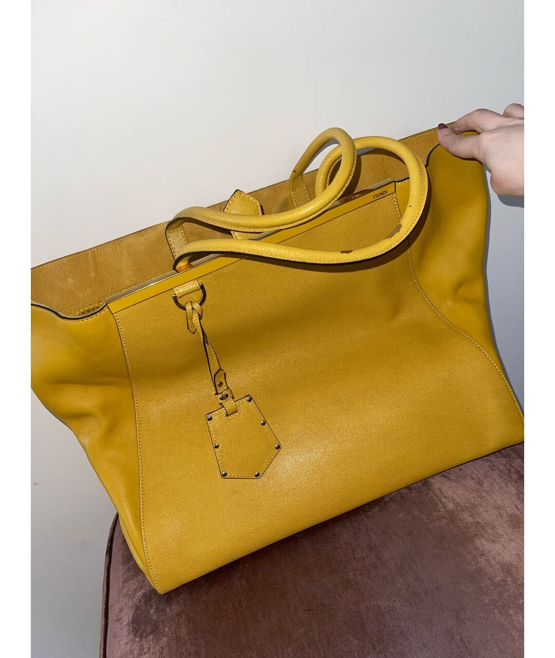 FENDI Желтая кожаная сумка тоут, фото 2