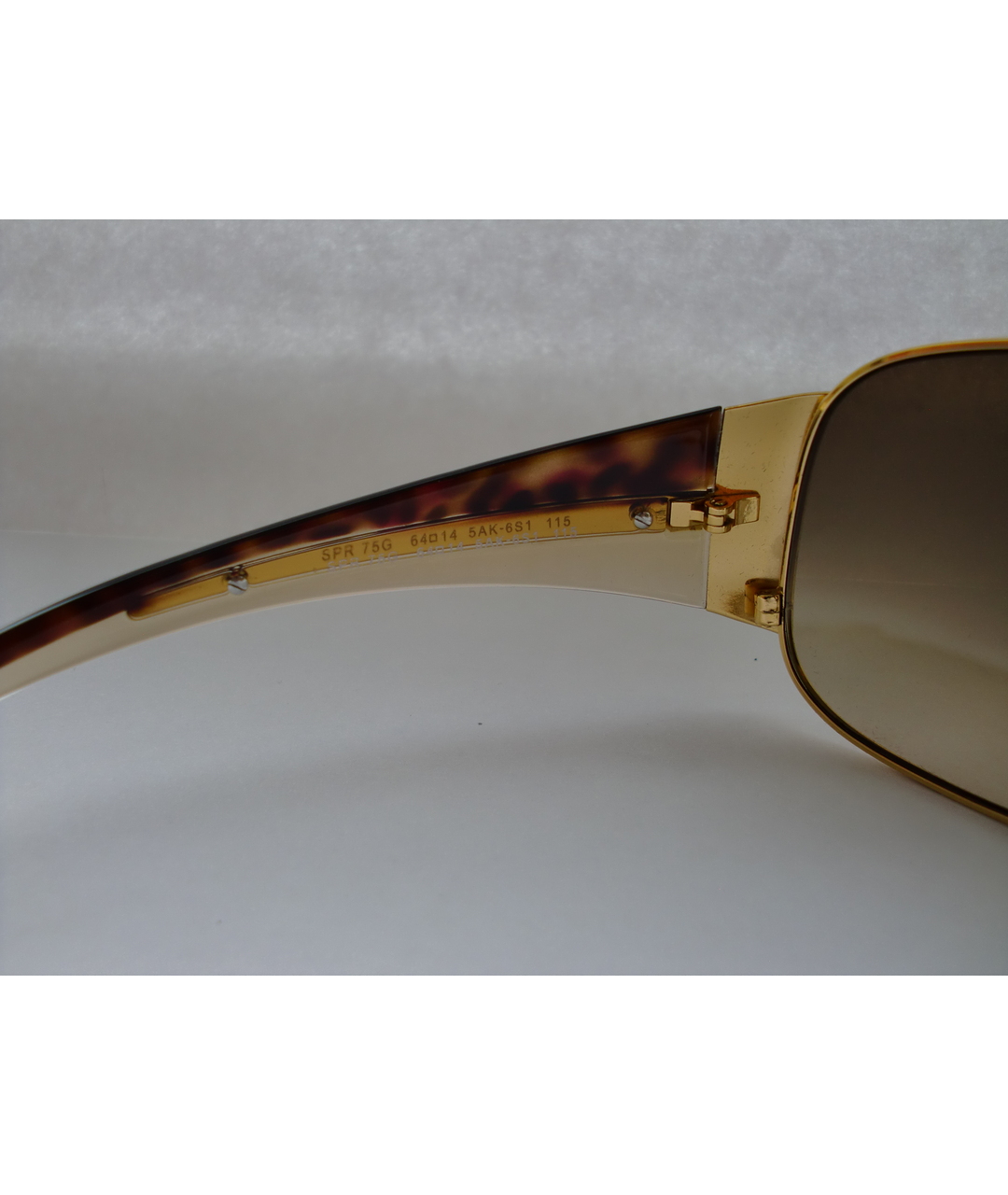 PRADA Золотые металлические солнцезащитные очки, фото 5
