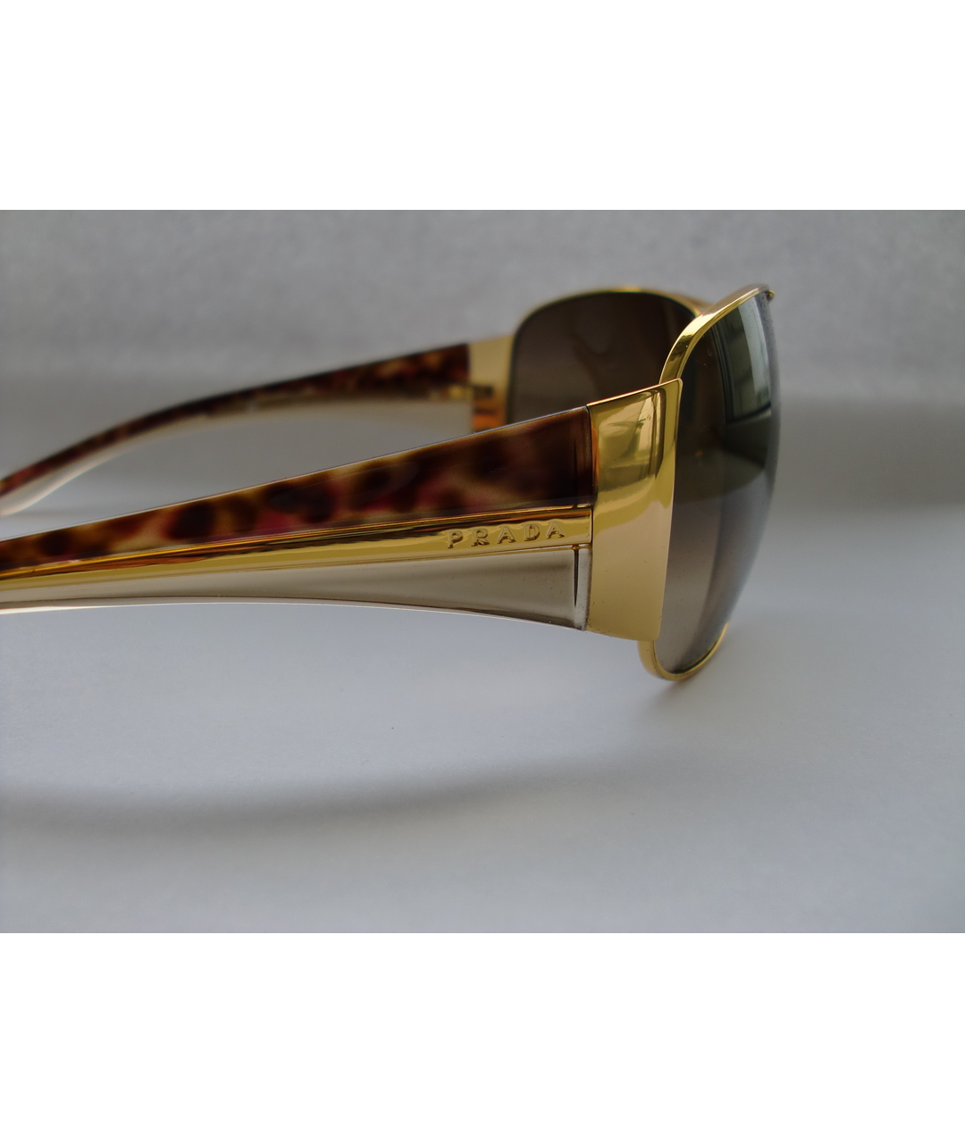 PRADA Золотые металлические солнцезащитные очки, фото 4