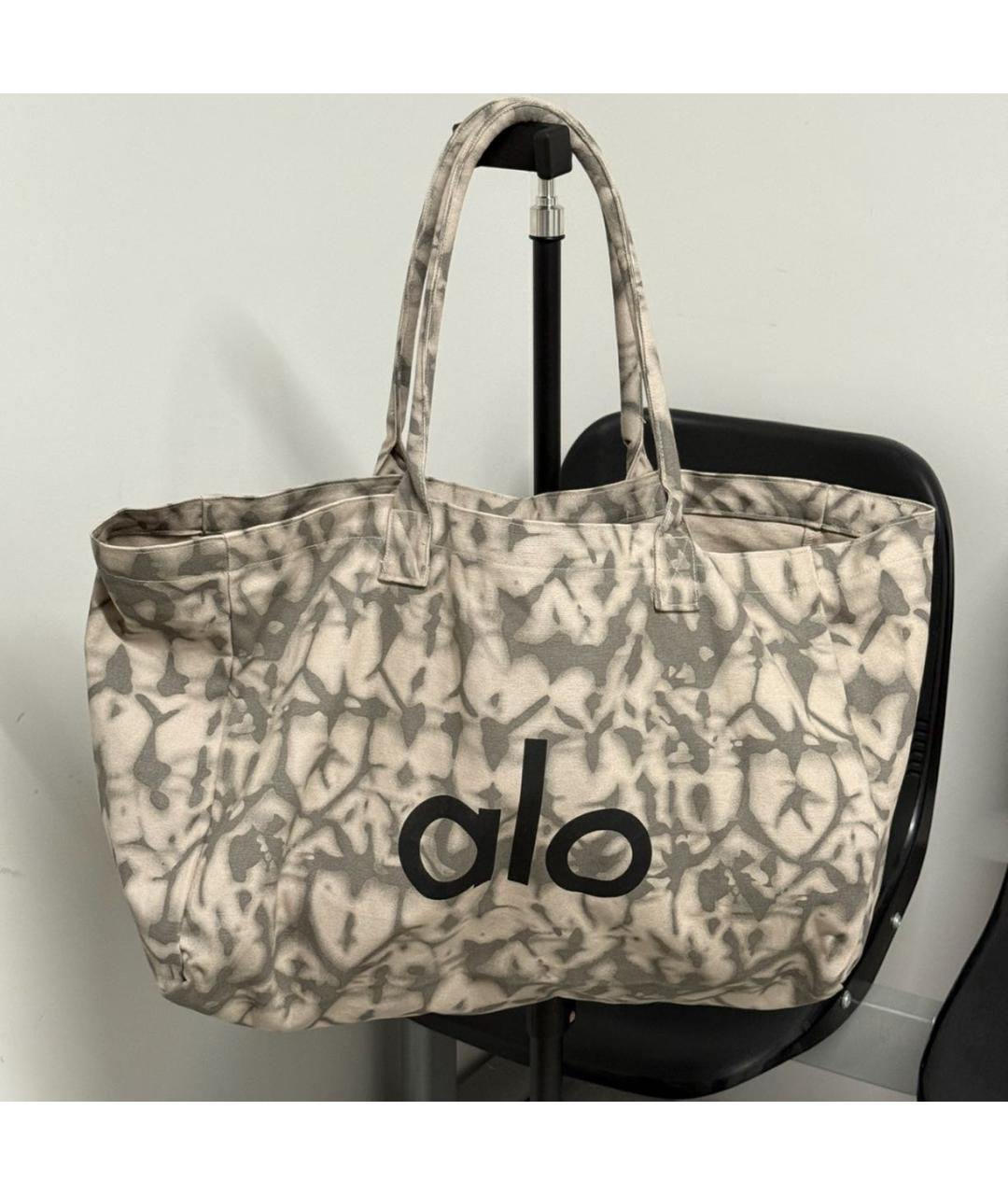 ALO YOGA Серая дорожная/спортивная сумка, фото 7