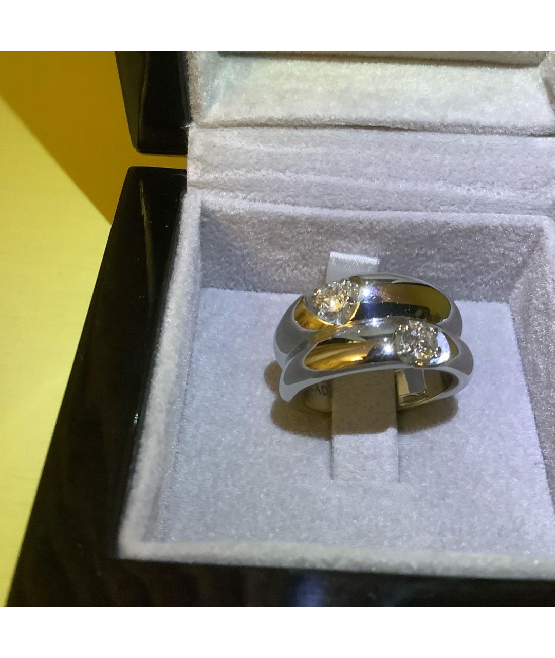 ESCADA Белое кольцо из белого золота, фото 2