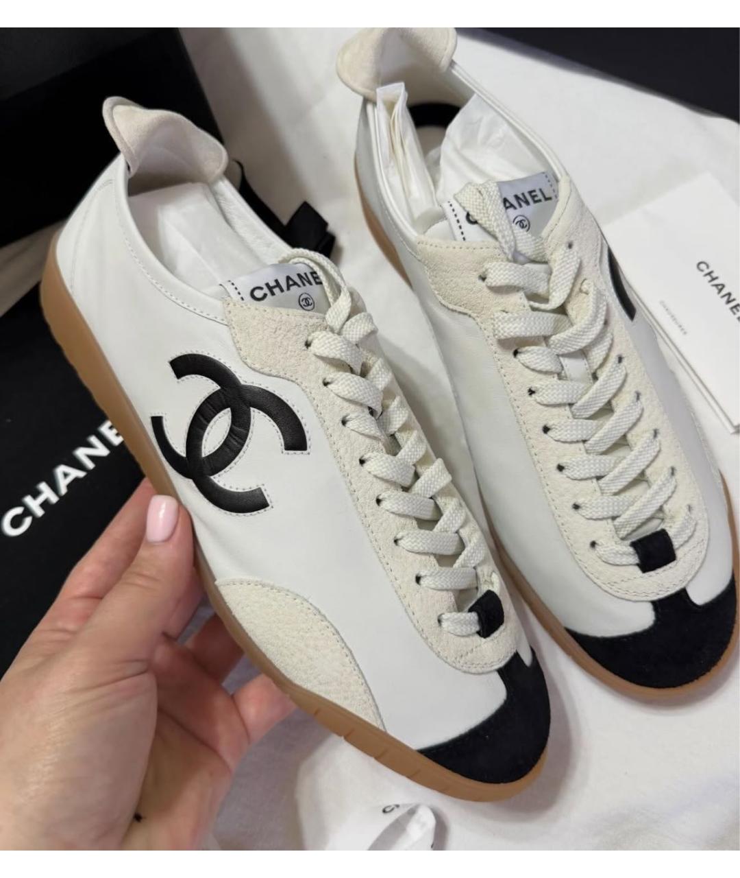 CHANEL Белые кожаные кеды, фото 3