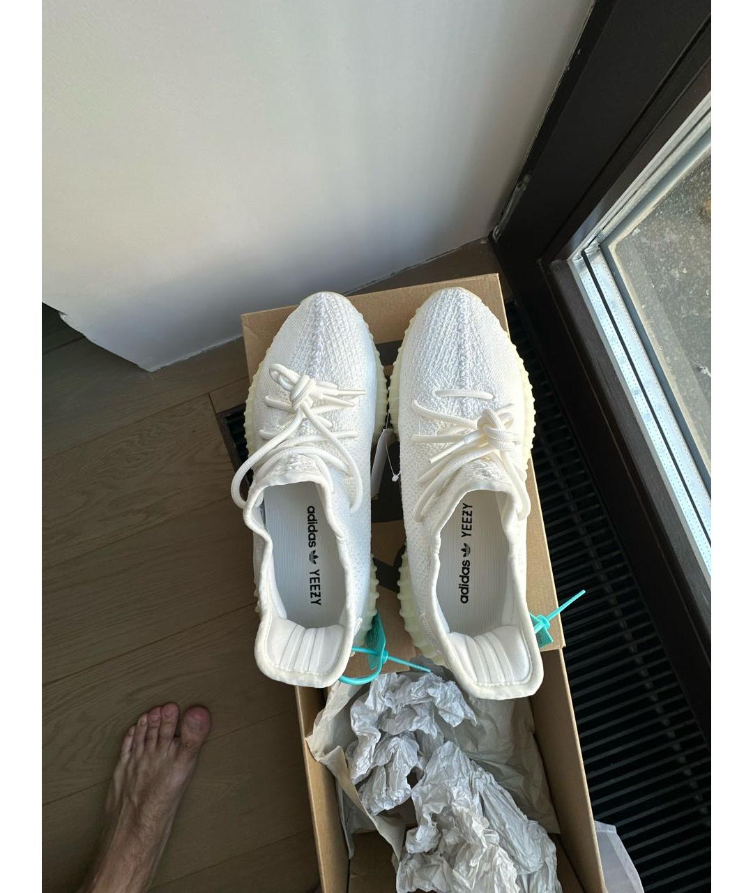 ADIDAS YEEZY Белые текстильные низкие кроссовки / кеды, фото 3