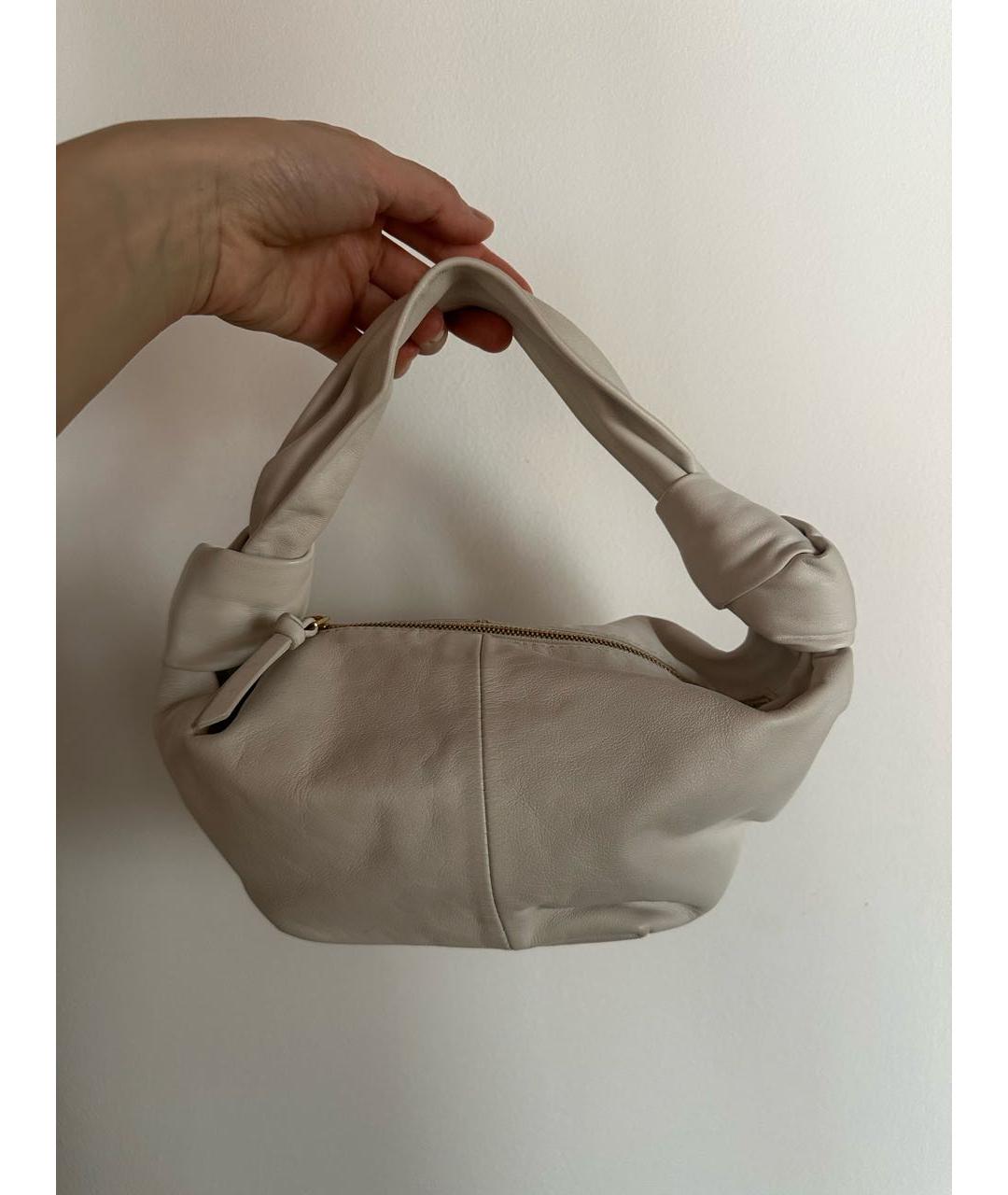 BOTTEGA VENETA Белая кожаная сумка с короткими ручками, фото 5