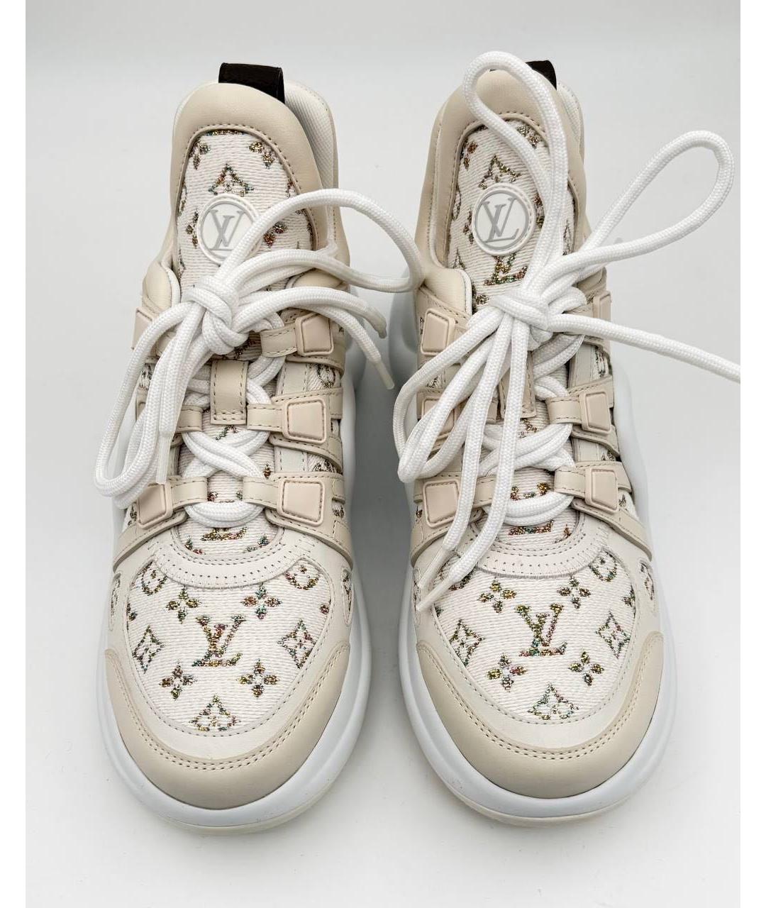 LOUIS VUITTON Бежевые кожаные кроссовки, фото 2
