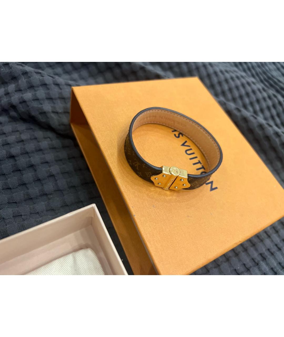 LOUIS VUITTON Коричневый кожаный браслет, фото 9