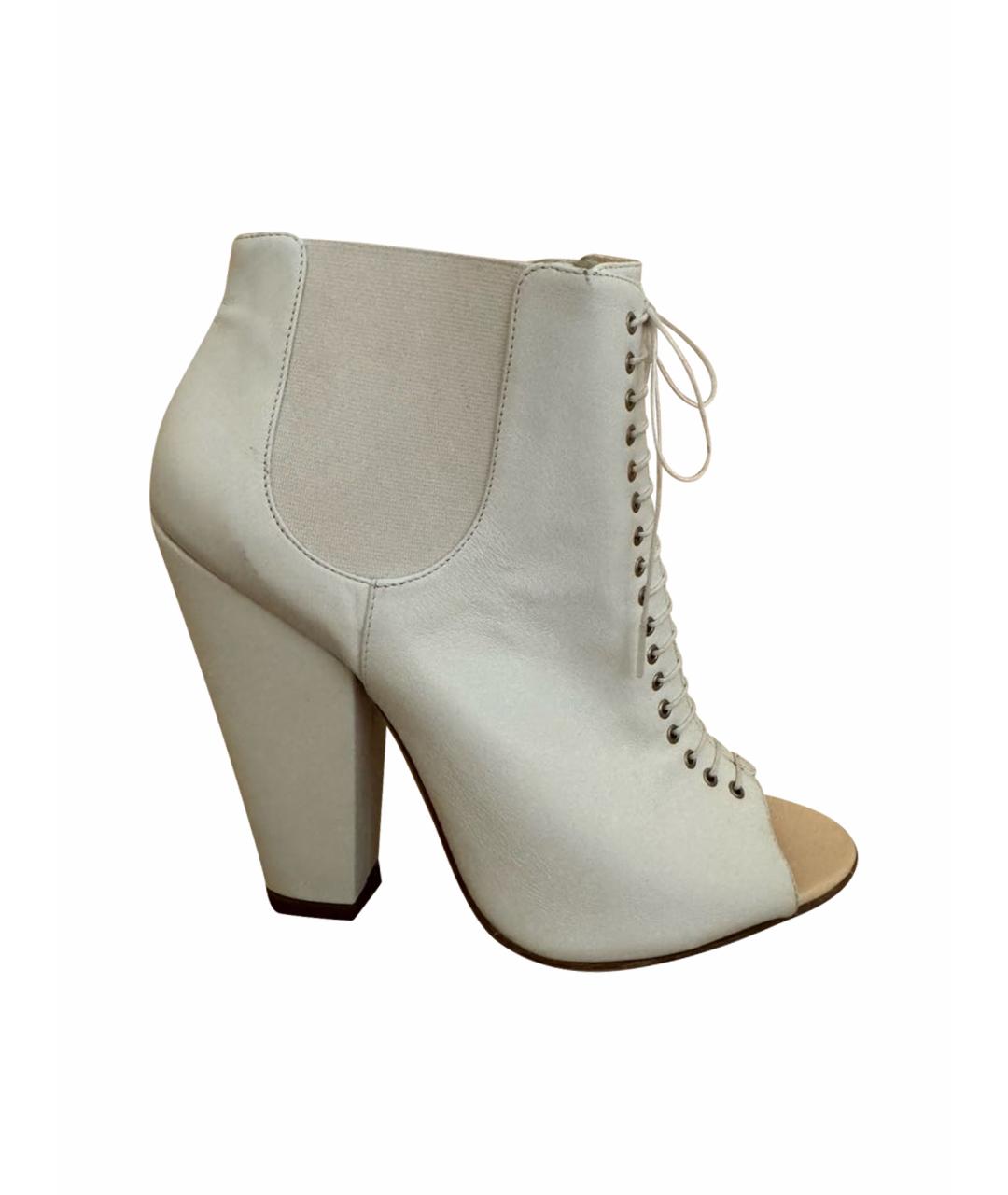 GIVENCHY Белые кожаные ботильоны, фото 1