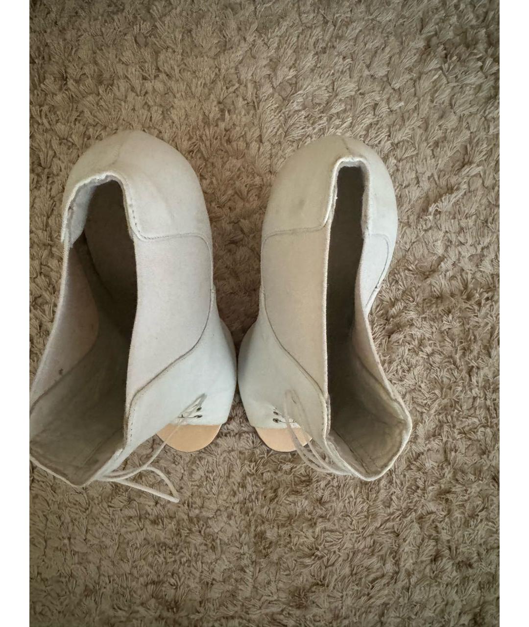 GIVENCHY Белые кожаные ботильоны, фото 3