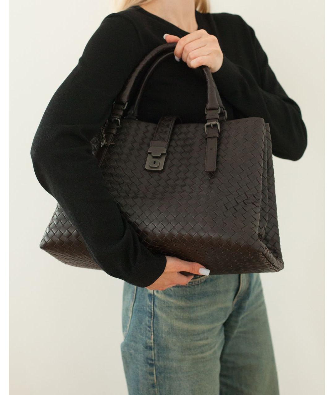 BOTTEGA VENETA Коричневая кожаная сумка с короткими ручками, фото 2