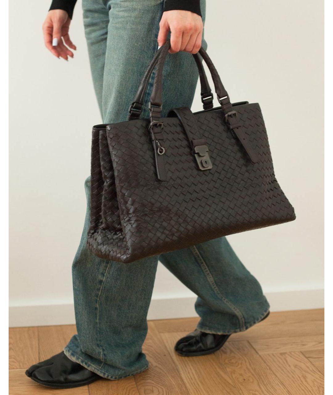 BOTTEGA VENETA Коричневая кожаная сумка с короткими ручками, фото 3