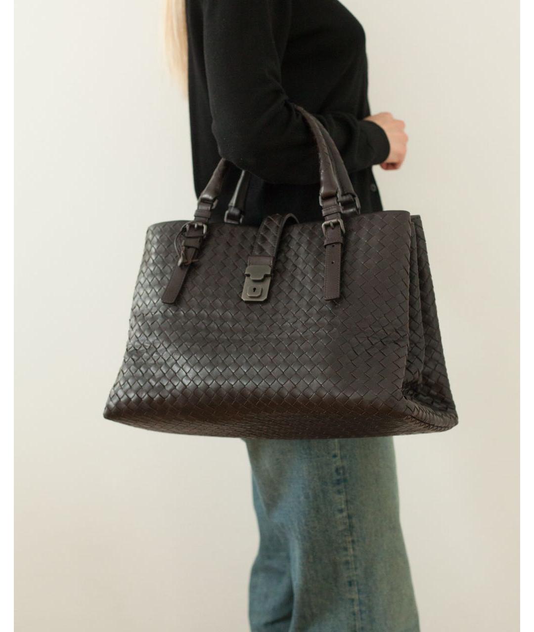 BOTTEGA VENETA Коричневая кожаная сумка с короткими ручками, фото 4