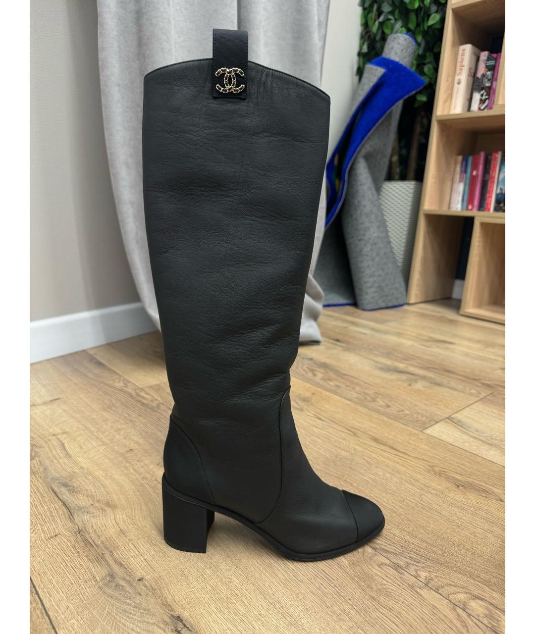 CHANEL Черные кожаные сапоги, фото 8