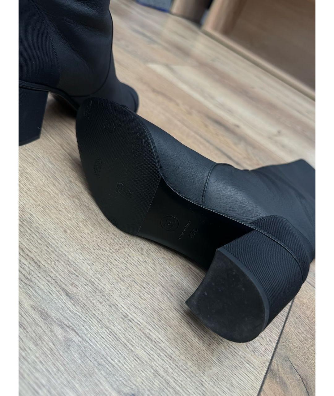 CHANEL Черные кожаные сапоги, фото 5